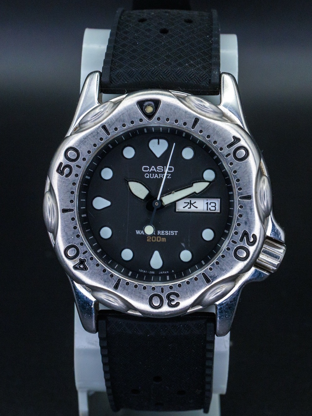 Casio RARE MDP-820 Vintage 1990s Day Date JDM Import 38mm Air Diver Watch
